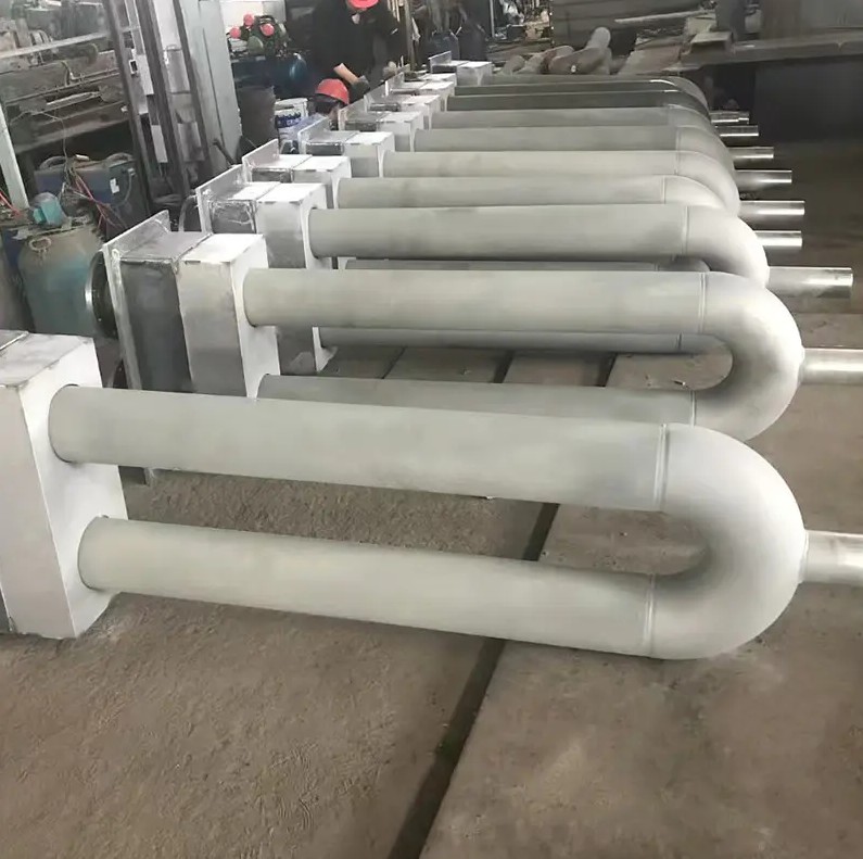 Ano ang pagkakaiba sa pagitan ng isang radiant tube at isang convection tube?