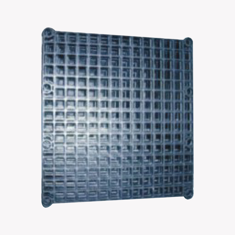 Square feed tray